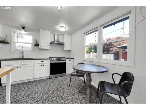 1617 Parnell Drive Eugene OR 97404