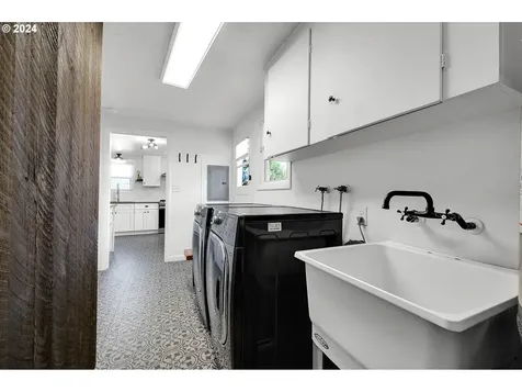 1617 Parnell Drive Eugene OR 97404