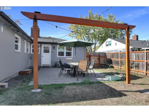 1617 Parnell Drive Eugene OR 97404