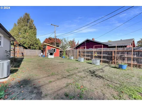 1617 Parnell Drive Eugene OR 97404