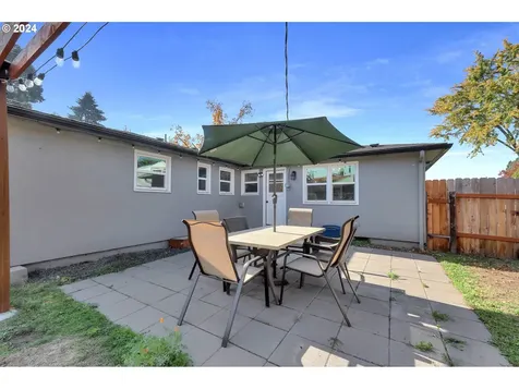 1617 Parnell Drive Eugene OR 97404