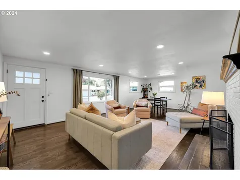1617 Parnell Drive Eugene OR 97404