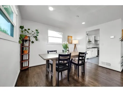 1617 Parnell Drive Eugene OR 97404