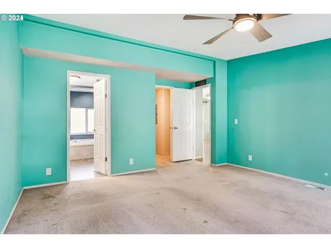 3329 Senecal Creek Drive Woodburn OR 97071