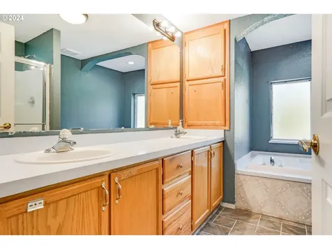 3329 Senecal Creek Drive Woodburn OR 97071