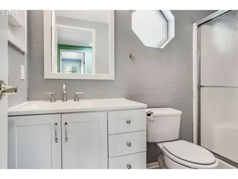 3329 Senecal Creek Drive Woodburn OR 97071