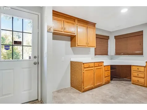 3329 Senecal Creek Drive Woodburn OR 97071