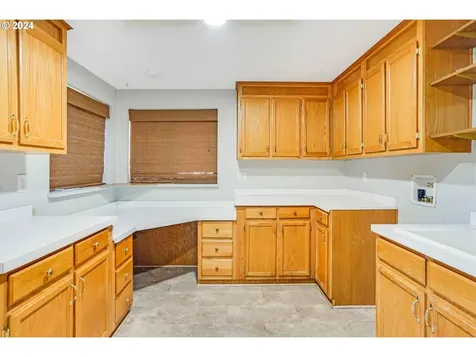 3329 Senecal Creek Drive Woodburn OR 97071