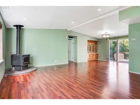 3329 Senecal Creek Drive Woodburn OR 97071