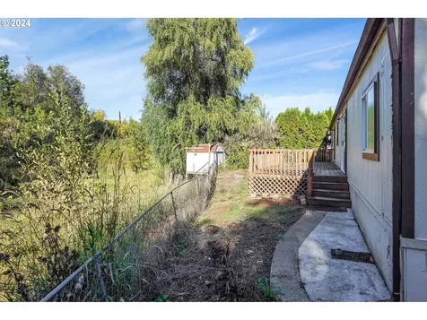 3329 Senecal Creek Drive Woodburn OR 97071