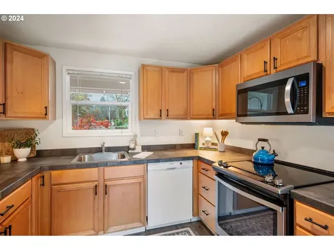 6355 SW Dale Avenue Beaverton OR 97008