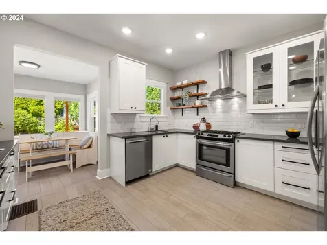 33 Se 71st Avenue Portland OR 97215
