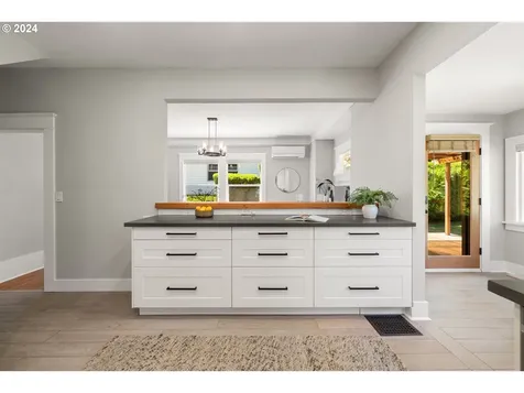 33 Se 71st Avenue Portland OR 97215