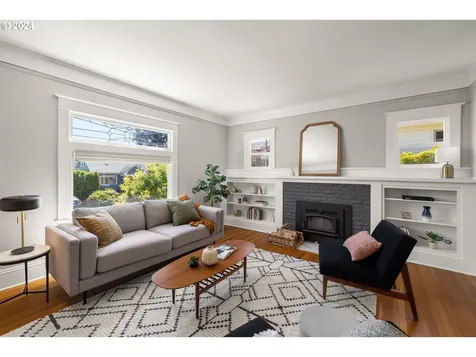 33 Se 71st Avenue Portland OR 97215