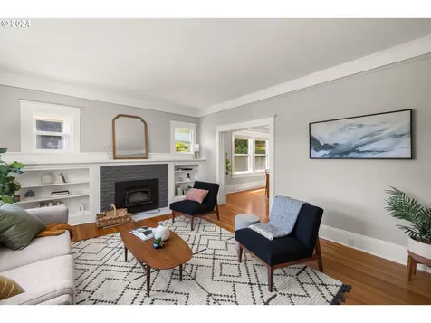 33 Se 71st Avenue Portland OR 97215