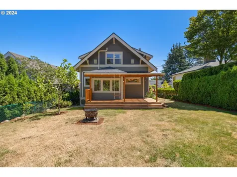 33 Se 71st Avenue Portland OR 97215