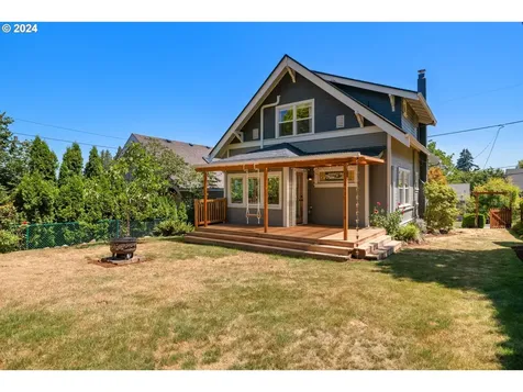 33 Se 71st Avenue Portland OR 97215