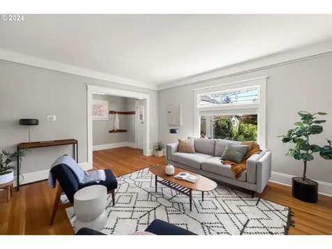 33 Se 71st Avenue Portland OR 97215