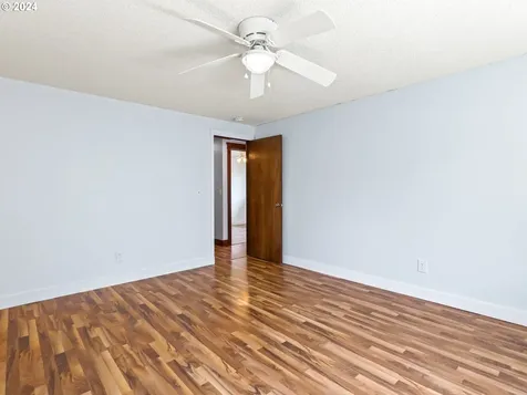 745 Se 17th Street Troutdale OR 97060
