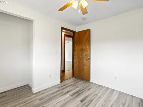 745 Se 17th Street Troutdale OR 97060