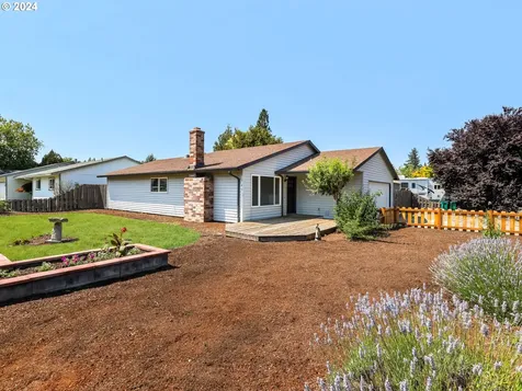 745 Se 17th Street Troutdale OR 97060
