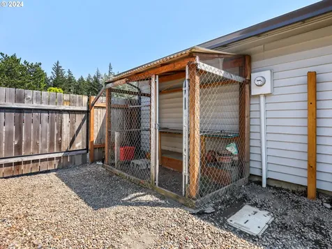 745 Se 17th Street Troutdale OR 97060