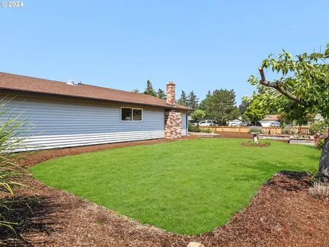 745 Se 17th Street Troutdale OR 97060