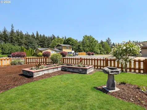 745 Se 17th Street Troutdale OR 97060