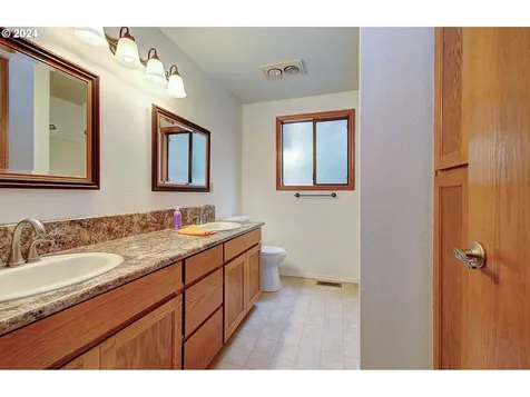 2211 Se Norelius Drive Vancouver WA 98683