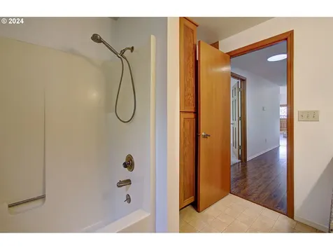 2211 Se Norelius Drive Vancouver WA 98683