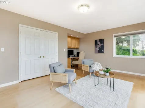 8308 NW Bacon Road Vancouver WA 98665