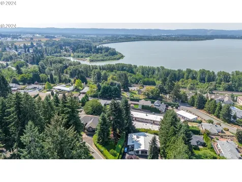 8308 NW Bacon Road Vancouver WA 98665