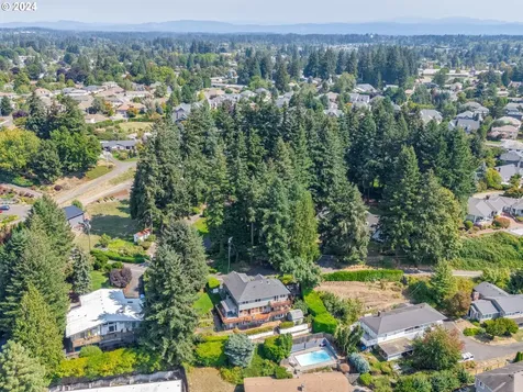 8308 NW Bacon Road Vancouver WA 98665