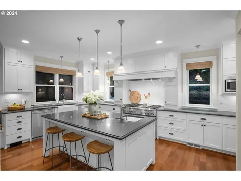 4855 Nw Keenan Place Portland OR 97229