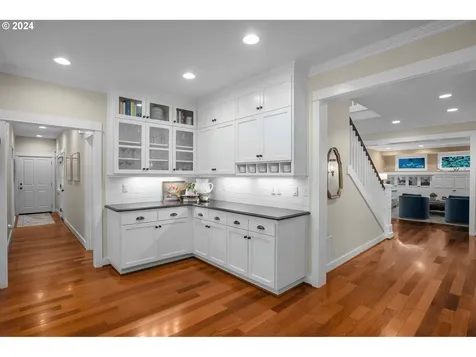 4855 Nw Keenan Place Portland OR 97229
