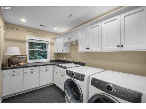 4855 Nw Keenan Place Portland OR 97229