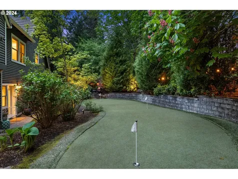 4855 Nw Keenan Place Portland OR 97229