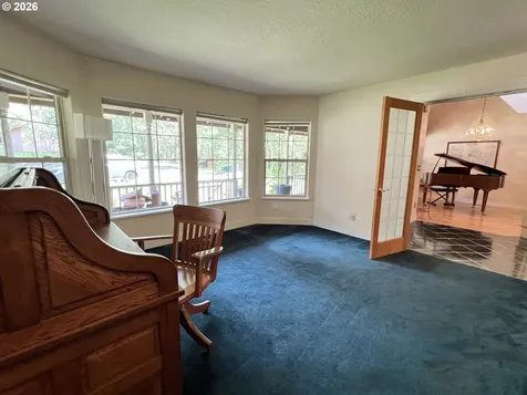 28544 Crow Road Eugene OR 97402