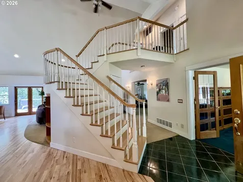 28544 Crow Road Eugene OR 97402