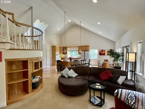 28544 Crow Road Eugene OR 97402