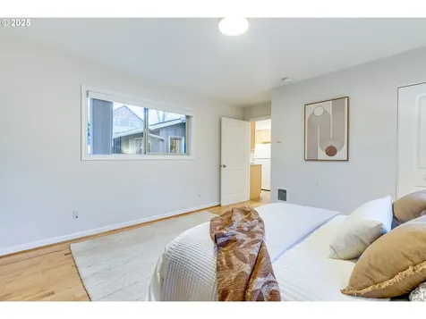 11234 SW 63rd Avenue Portland OR 97219