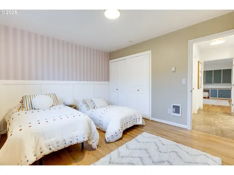 11234 SW 63rd Avenue Portland OR 97219