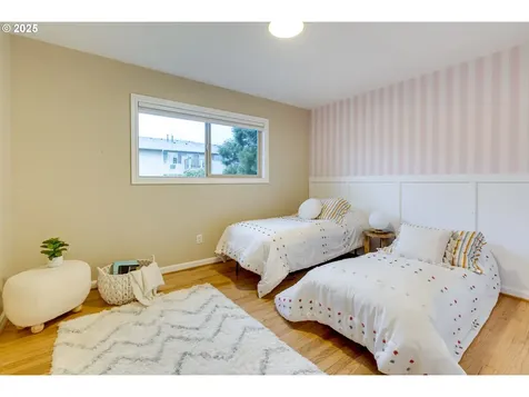 11234 SW 63rd Avenue Portland OR 97219