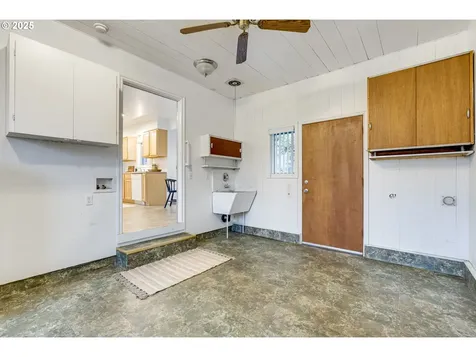 11234 SW 63rd Avenue Portland OR 97219