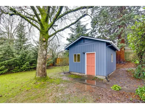 11234 SW 63rd Avenue Portland OR 97219