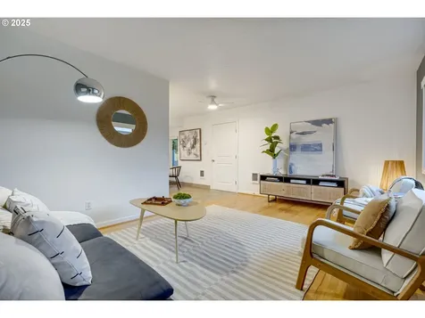 11234 SW 63rd Avenue Portland OR 97219