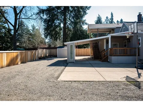 2011 13th Street West Linn OR 97068