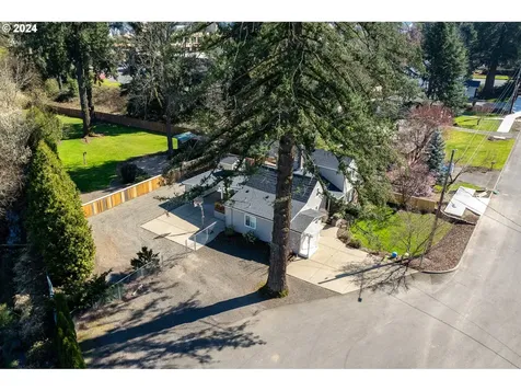 2011 13th Street West Linn OR 97068