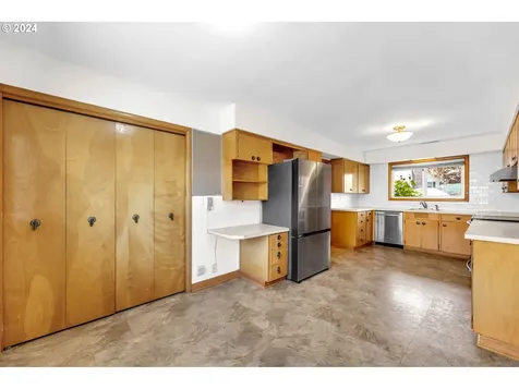 4921 Nw Cherry Street Vancouver WA 98663