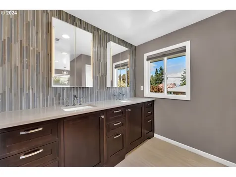 4921 Nw Cherry Street Vancouver WA 98663